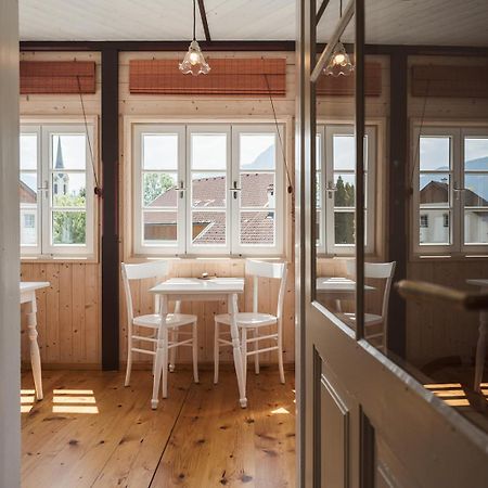 Wanderlust Boutique Rooms Bad Goisern Bagian luar foto