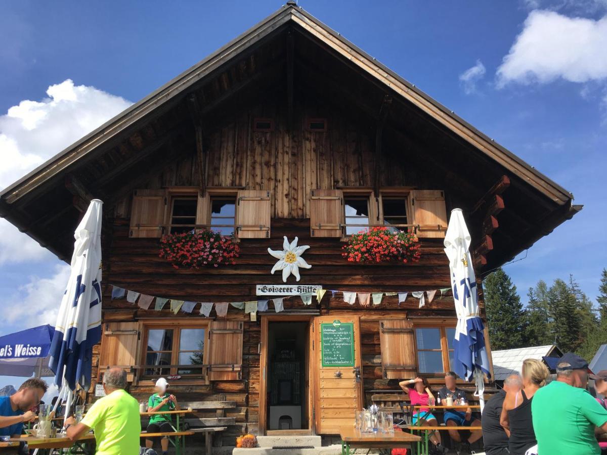 Wanderlust Boutique Rooms Bad Goisern Bagian luar foto