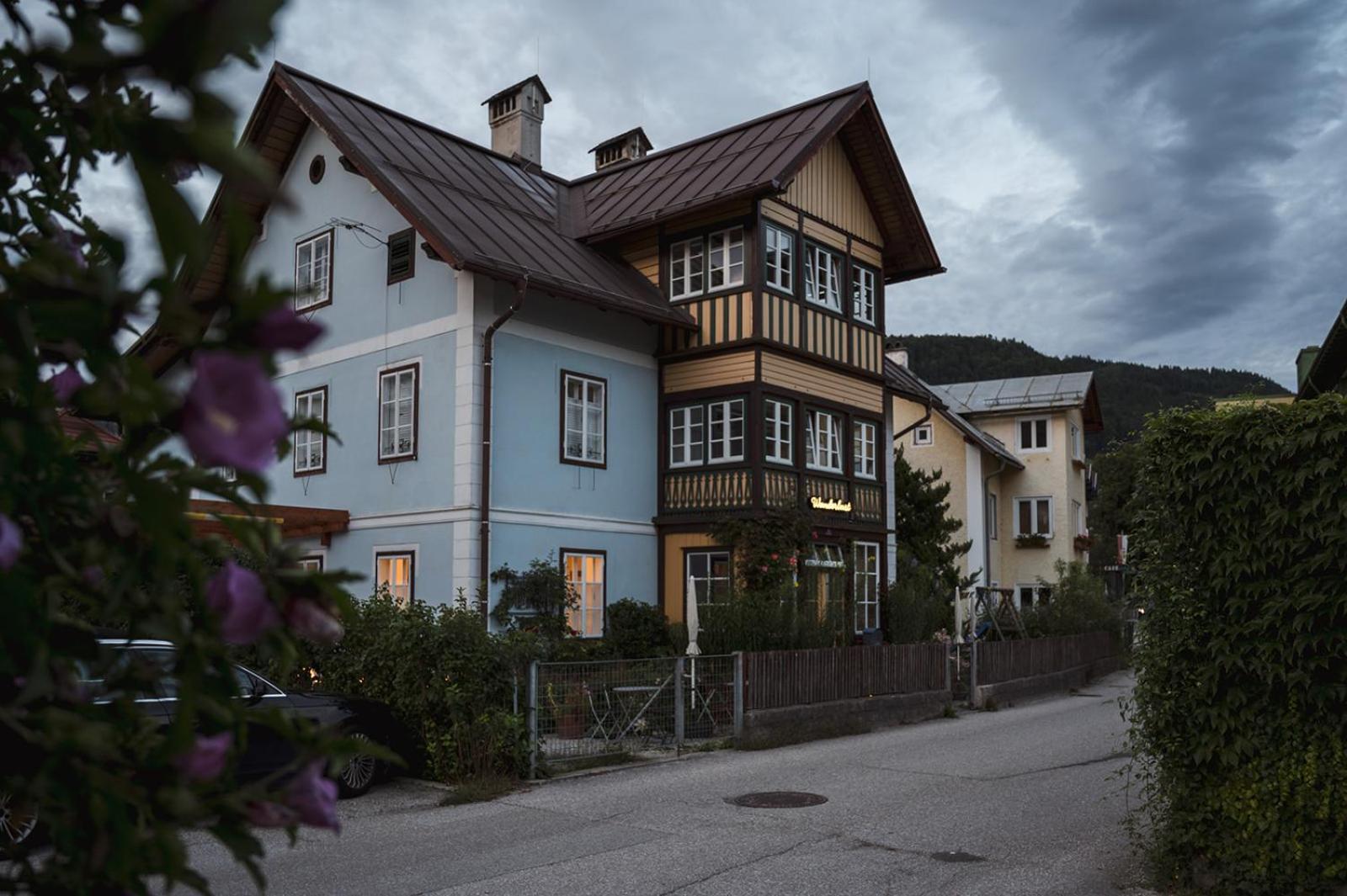 Wanderlust Boutique Rooms Bad Goisern Bagian luar foto